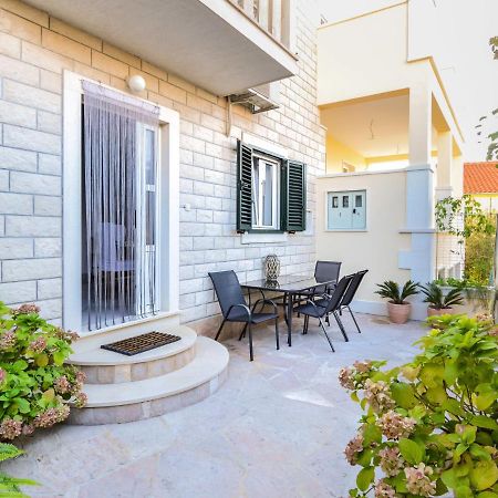 Apartment Ana - Brc100 By Interhome Supetar Bagian luar foto