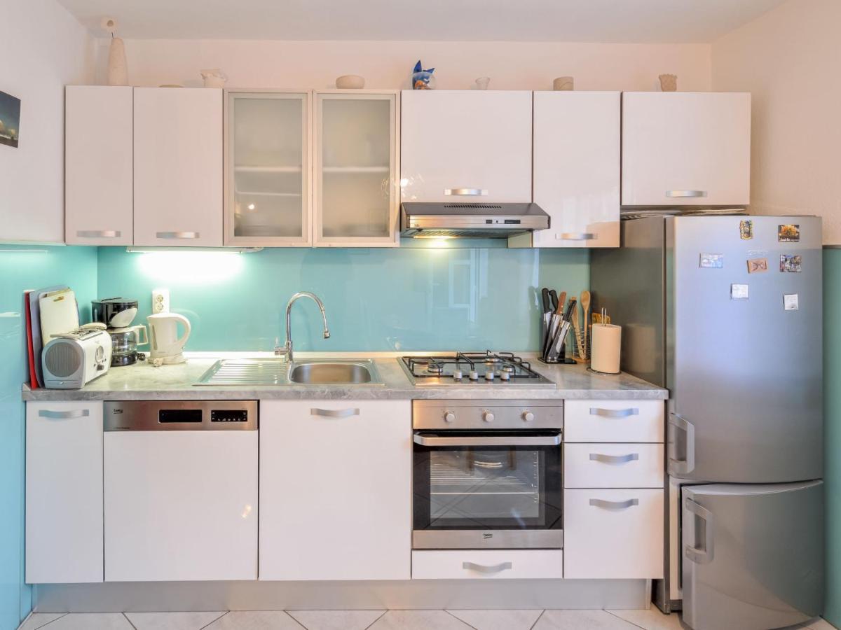 Apartment Ana - Brc100 By Interhome Supetar Bagian luar foto