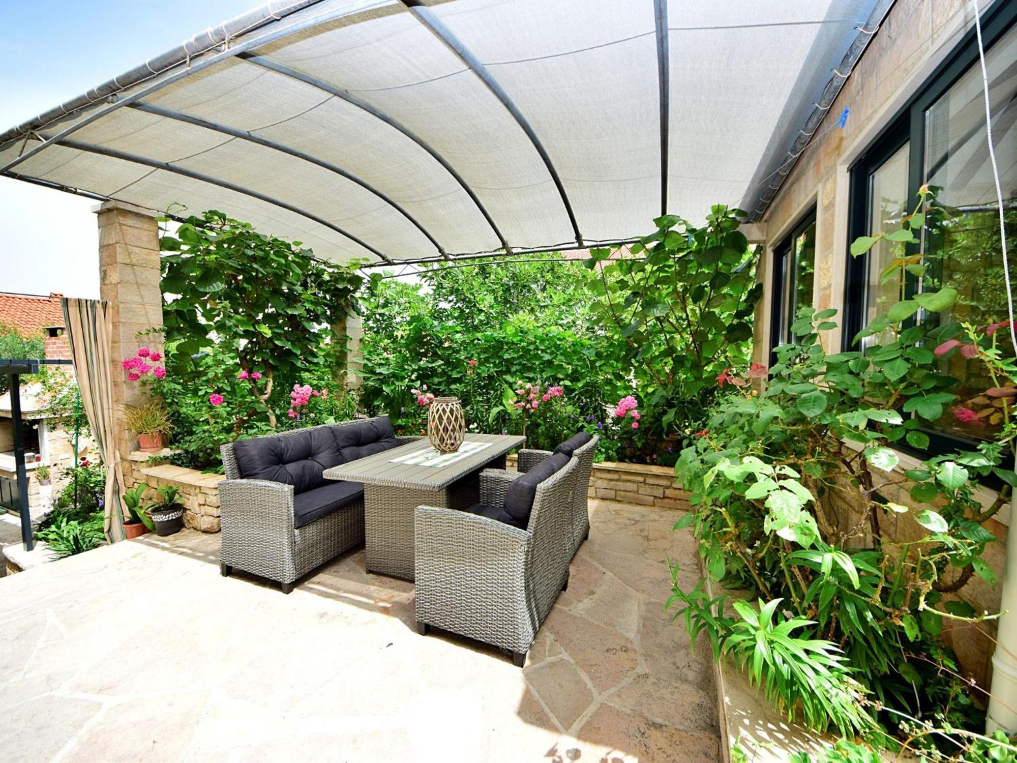 Apartment Ana - Brc100 By Interhome Supetar Bagian luar foto